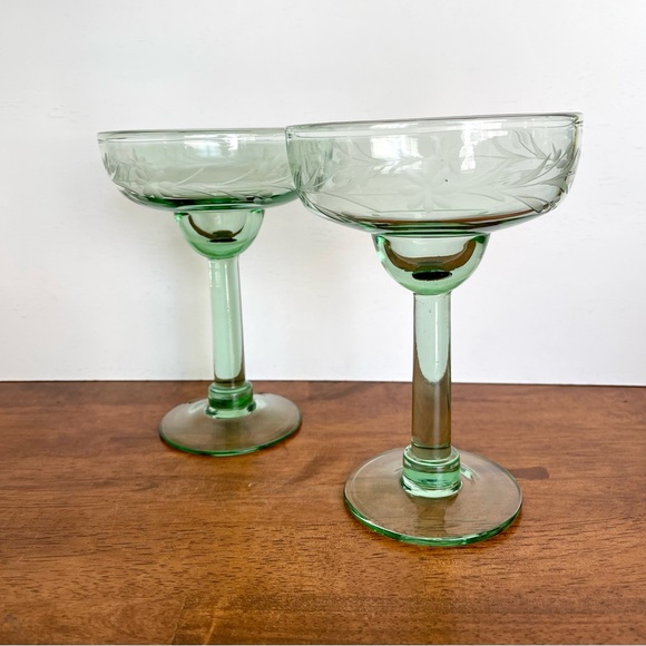 Bobby Flay Hand-Blown Etched Green Glass Margarita Glasses Set of 2 - Picture 9 of 10